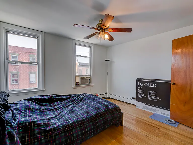 78 Erie St #2 — Photo 12