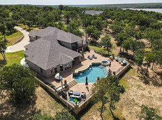 418 Sunset Bay Pointe Court, Chico, TX 76431