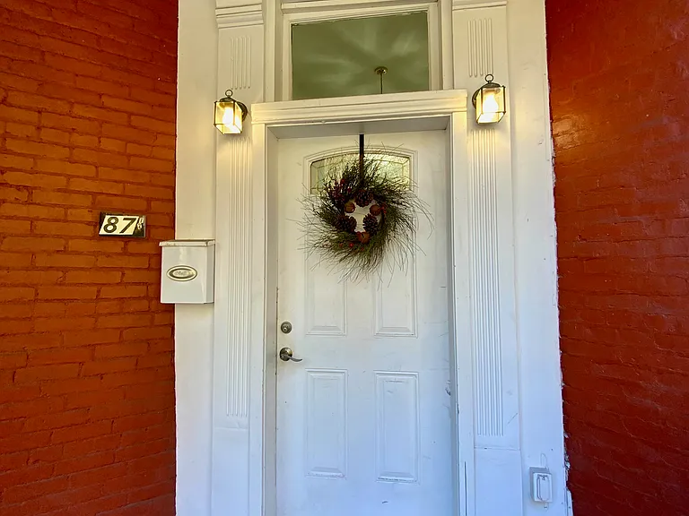 87 1/2 Steuben St — Photo 34