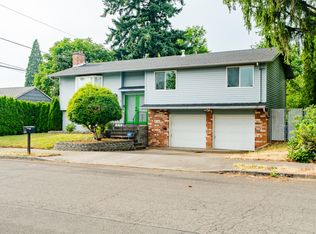 15933 SE Mill St, Portland, OR 97233