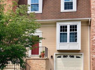 7835 Painted Daisy Dr, Springfield, VA 22152