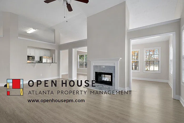 4 bed, 2.0 bath, 2337 sqft, $2,400 — Photo 2