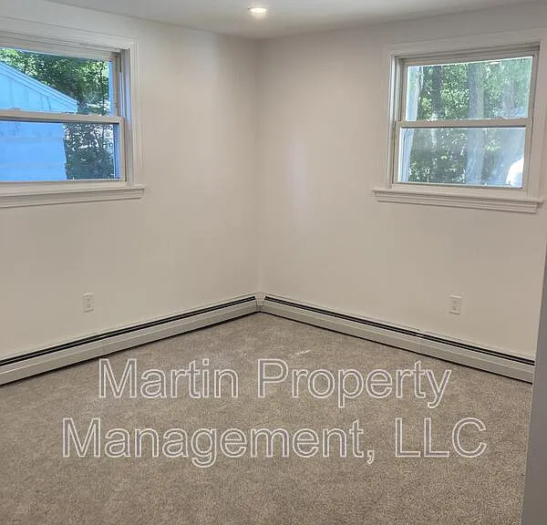 15 Walsh Rd — Photo 4