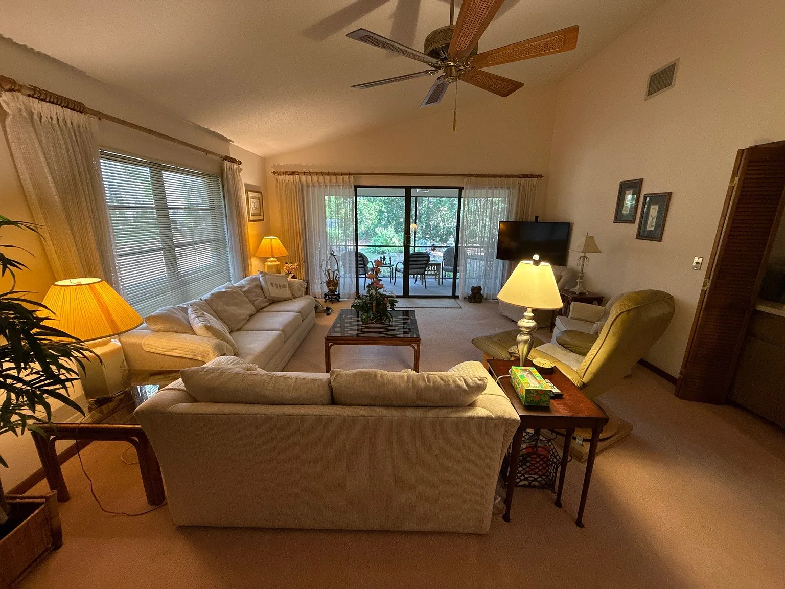 2 bed, 2.0 bath, 1507 sqft, $2,000 — Photo 2