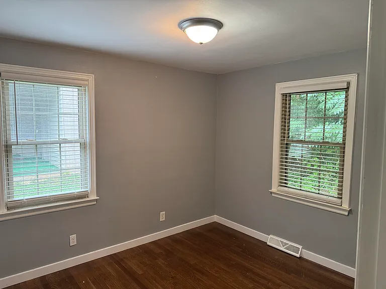 210 N Woodberry Ave — Photo 8