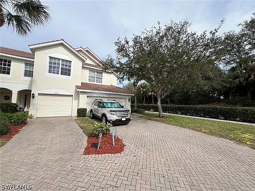 884 Hampton Cir #159 Photo 1