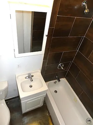 Rented by DSA Realty | media 22