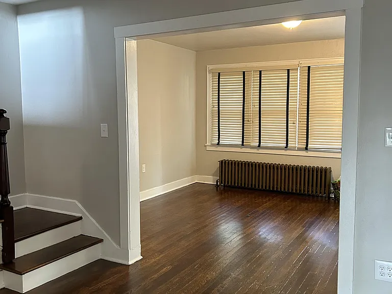 712 S Cameron St — Photo 5