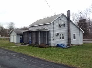 7843 Salt Block Rd, Cayuga, NY 13034
