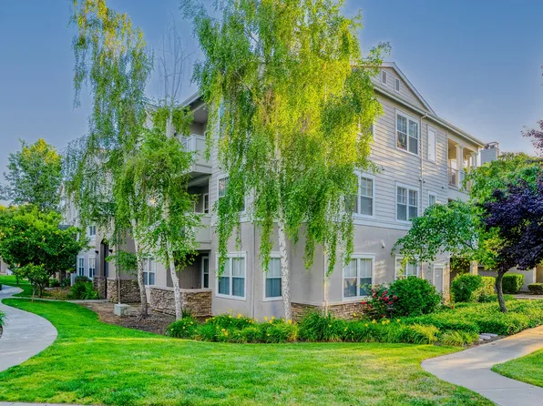 The Estates at Park Place