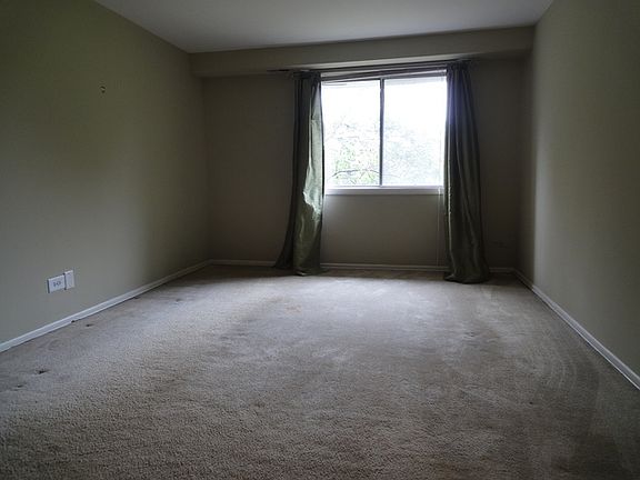 5th image of 1102 Mercury Dr Unit 2D