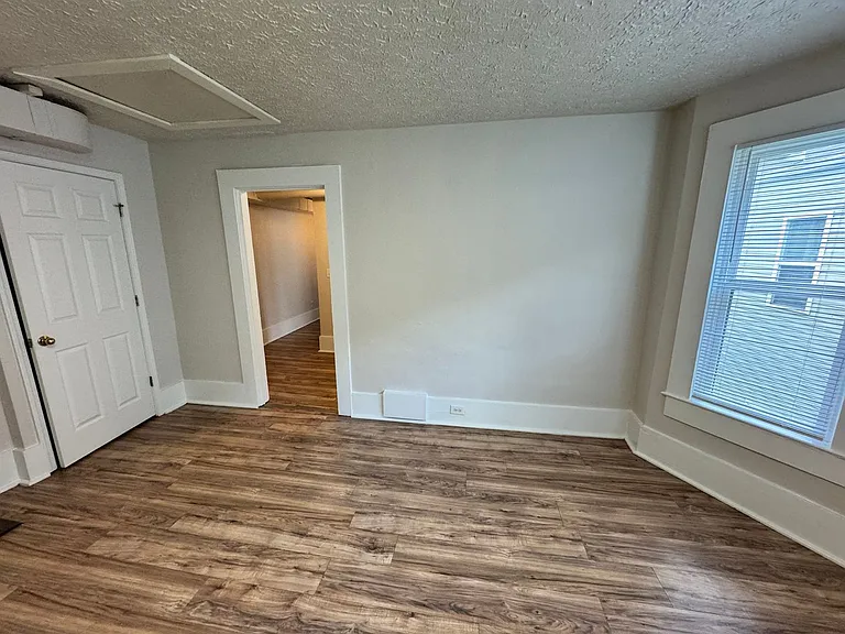 2719 S 4th St — Photo 13