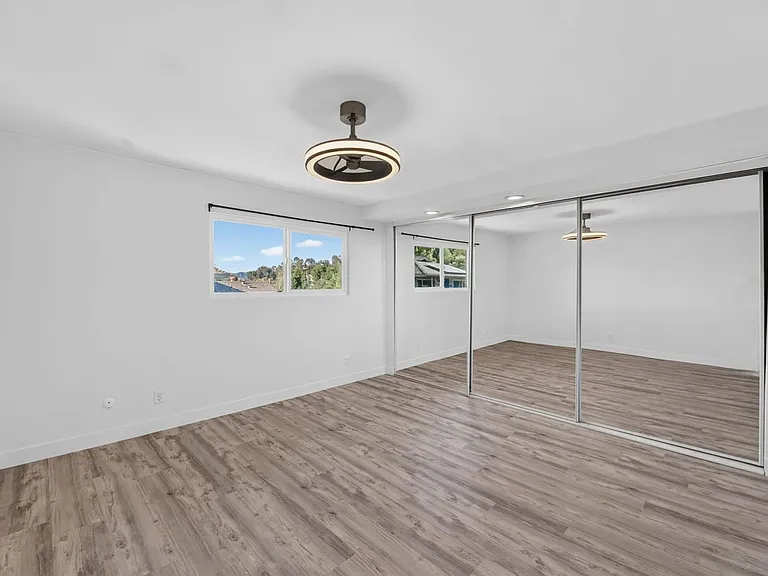 8009 Calle Fanita — Photo 16