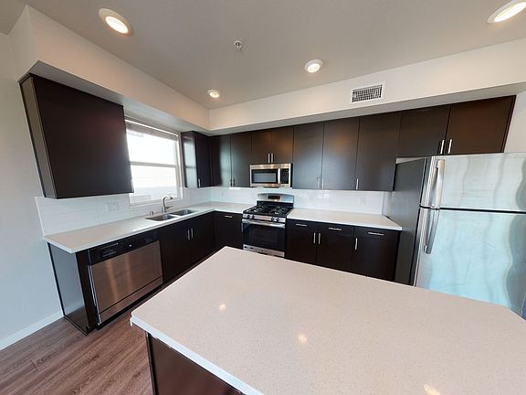 5th image of 1432 N Curson Ave APT 401