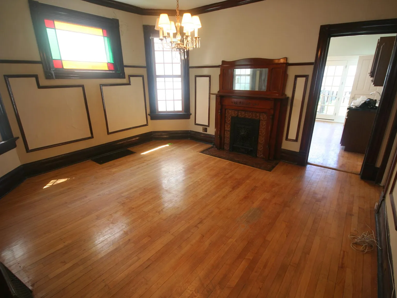 3 bed, 1.5 bath, $1,920 — Photo 3