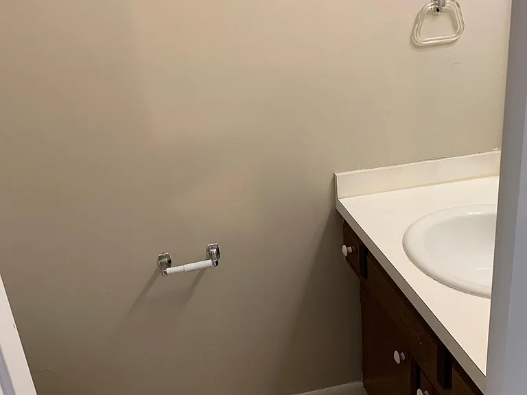 573 Delzan Pl — Photo 13