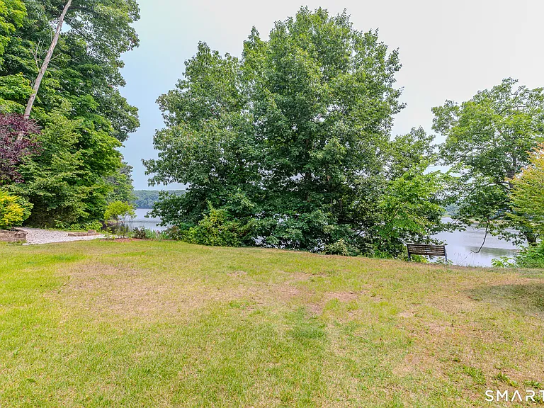 141 Union St — Photo 35