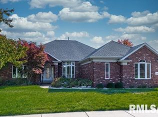 4308 W Deermeadow Dr, Peoria, IL 61615