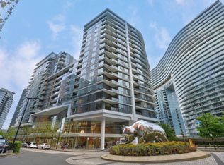 68 Smithe St #822, Vancouver, BC