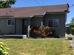 1255 Baltimore Ave SE, Bandon, OR 97411