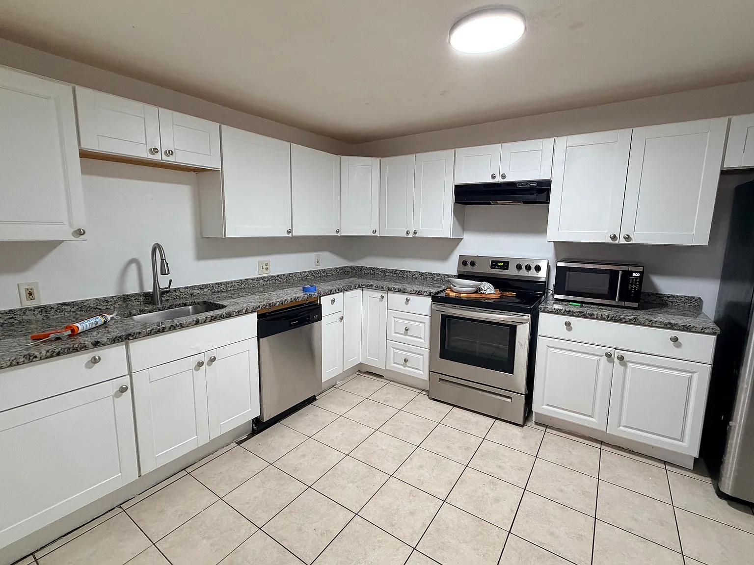 10 Wrentham Rd — Photo 3
