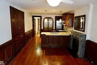 499 Eighth Street, #1