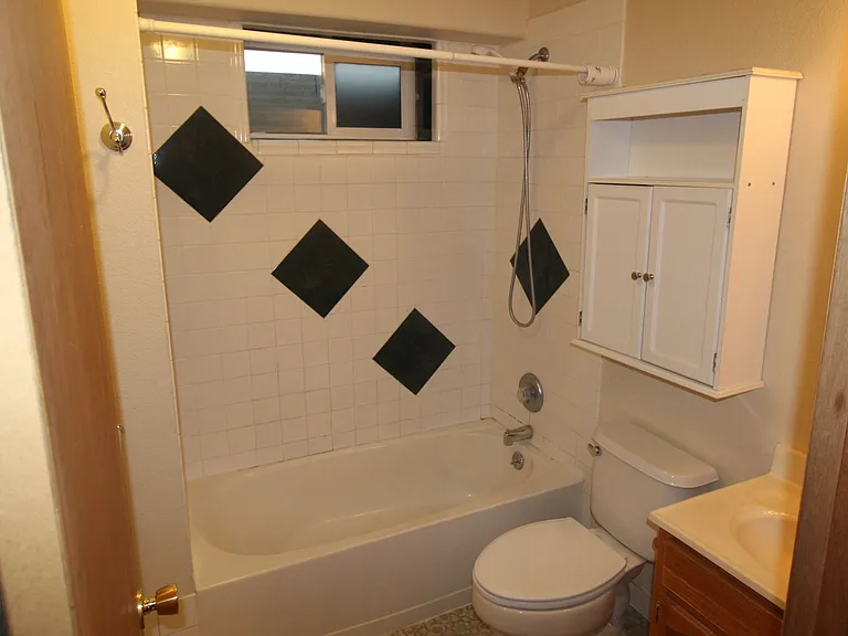 6903 N Cincinnati St — Photo 14