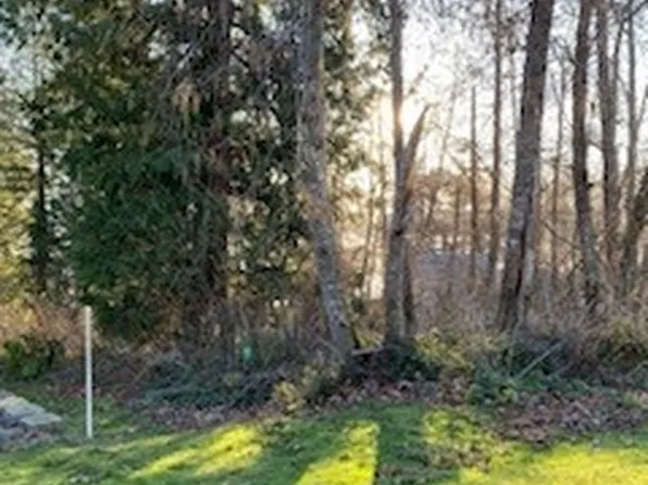 61 Skagit Way #M, Hat Island, WA 98206