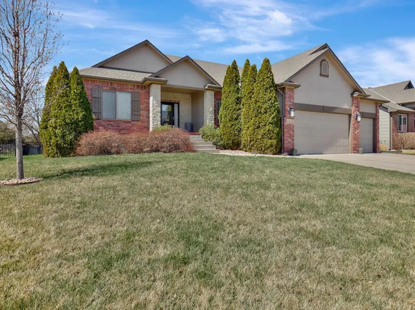 2513 N Graystone Cir, Wichita, KS 67228