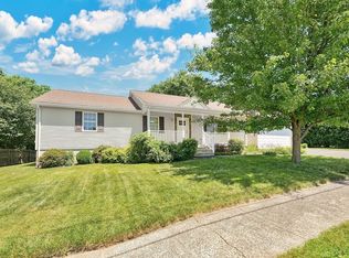 16 Amherst St, Chicopee, MA 01013