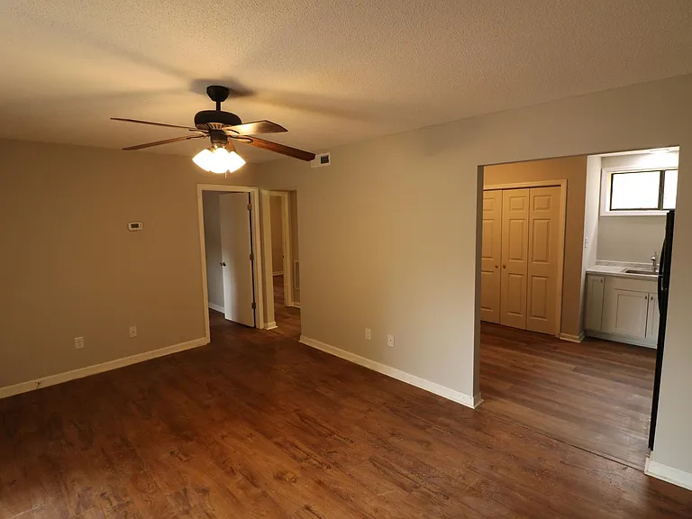 1 Circle St #5 — Photo 7