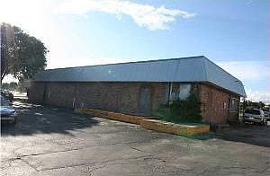 3rd image of 6096 W Oakland Park Blvd