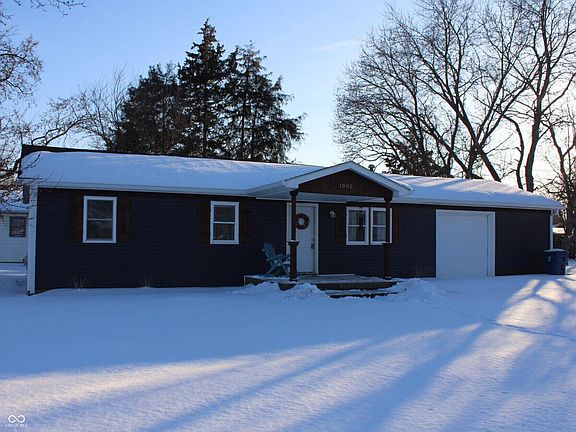 2nd image of 1002 Collier St