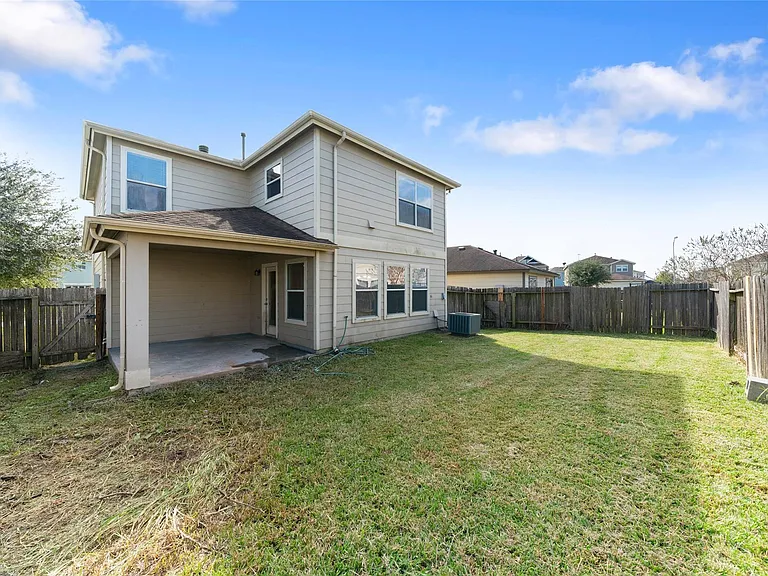 311 Remington Creek Dr — Photo 16