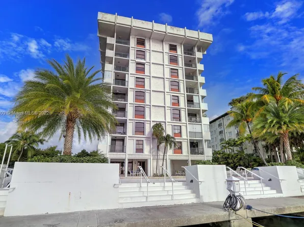 1600 S Bayshore Ln APT 9C, Miami, FL 33133
