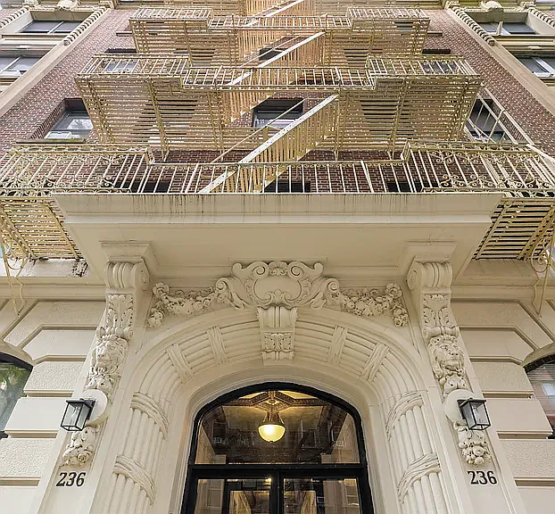 236 E 5th St #F4 — Photo 9