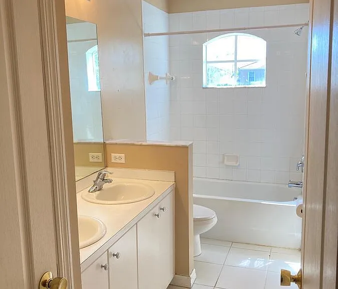 1338 Weeping Willow Ct #1 — Photo 8