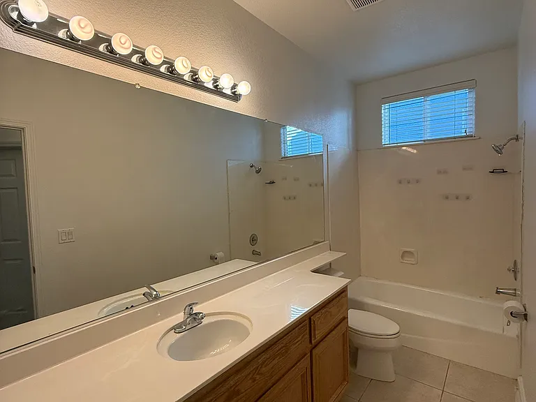 1631 Gillette Dr — Photo 15