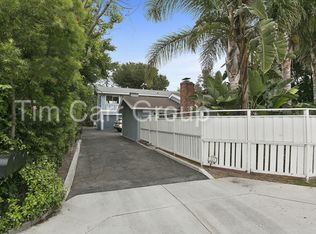 221 Del Mar Ave, Costa Mesa, CA 92627