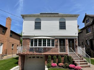 13-35 209th St, Bayside, NY