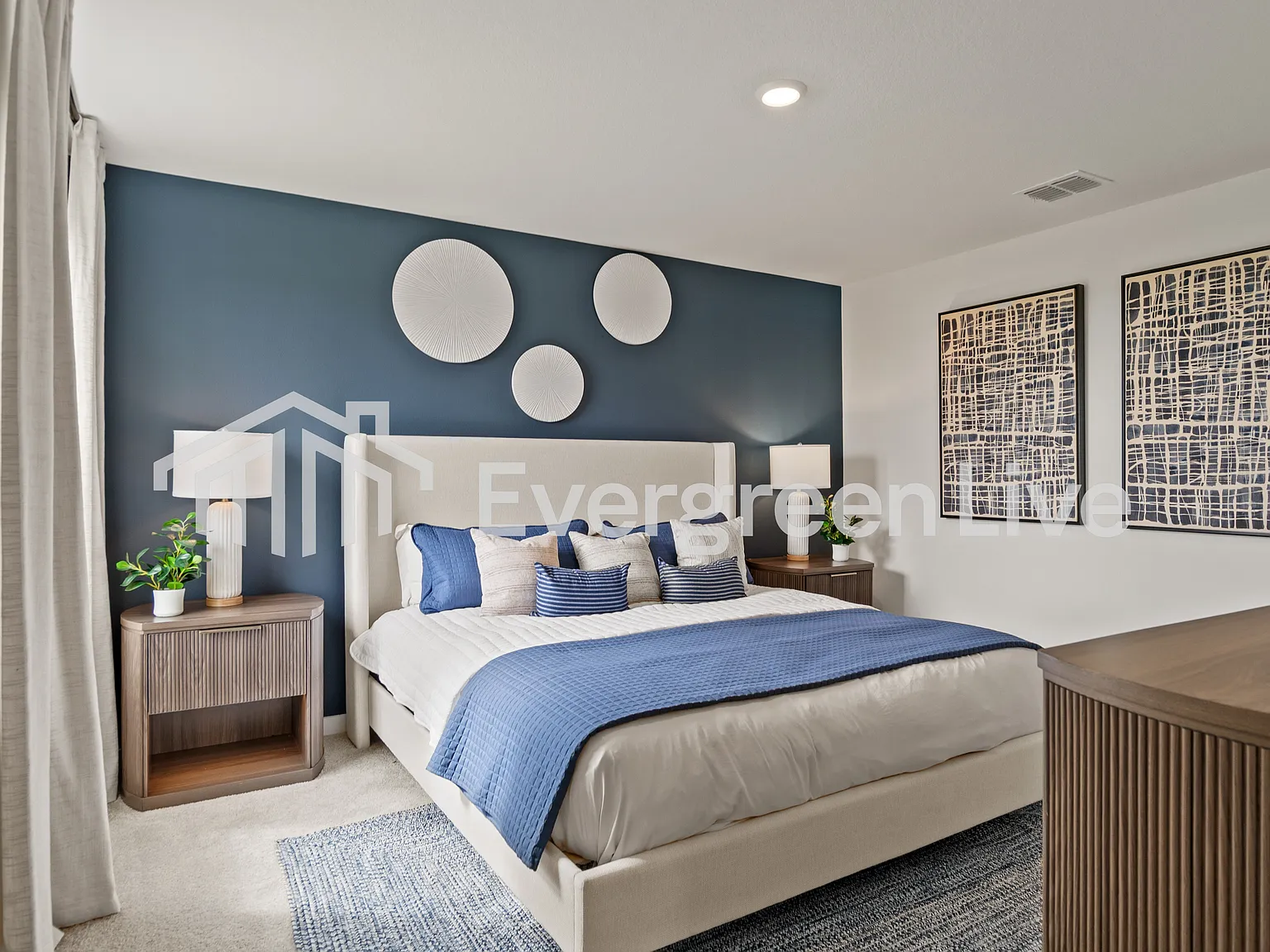 4 bed, 2.0 bath, 1985 sqft, $1,895 — Photo 4