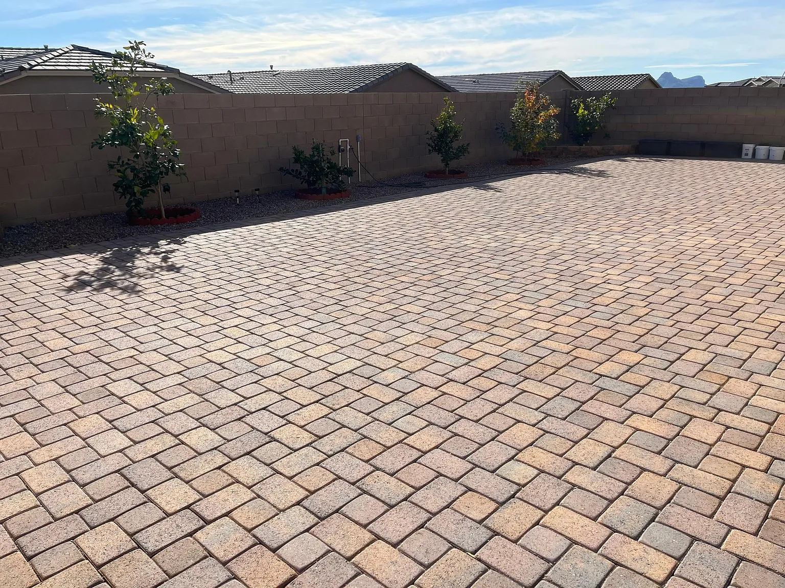 4 bed, 2167 sqft, $2,400 — Photo 3
