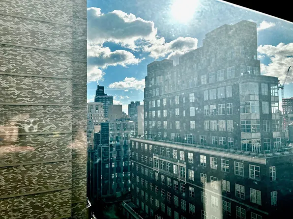 1065 Park Avenue image 9 of 12