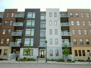 119 SW 4th St #204, Des Moines, IA 50309