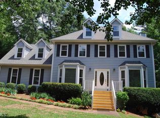 360 Ridgemont Dr, Fayetteville, GA 30215