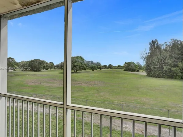 5100 SW 90th Ave APT 208, Cooper City, FL 33328