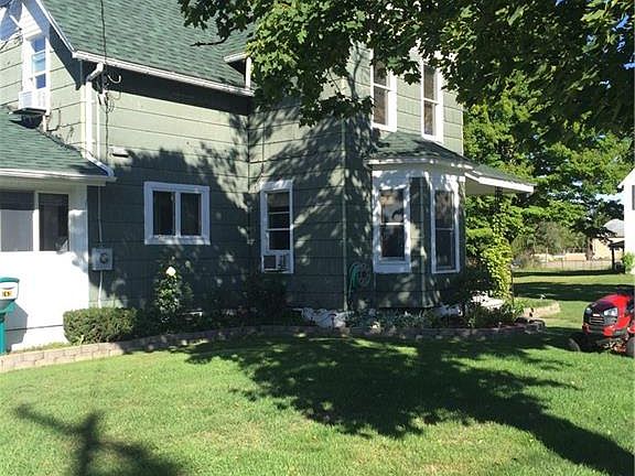 3rd image of 143 Linwood Ave