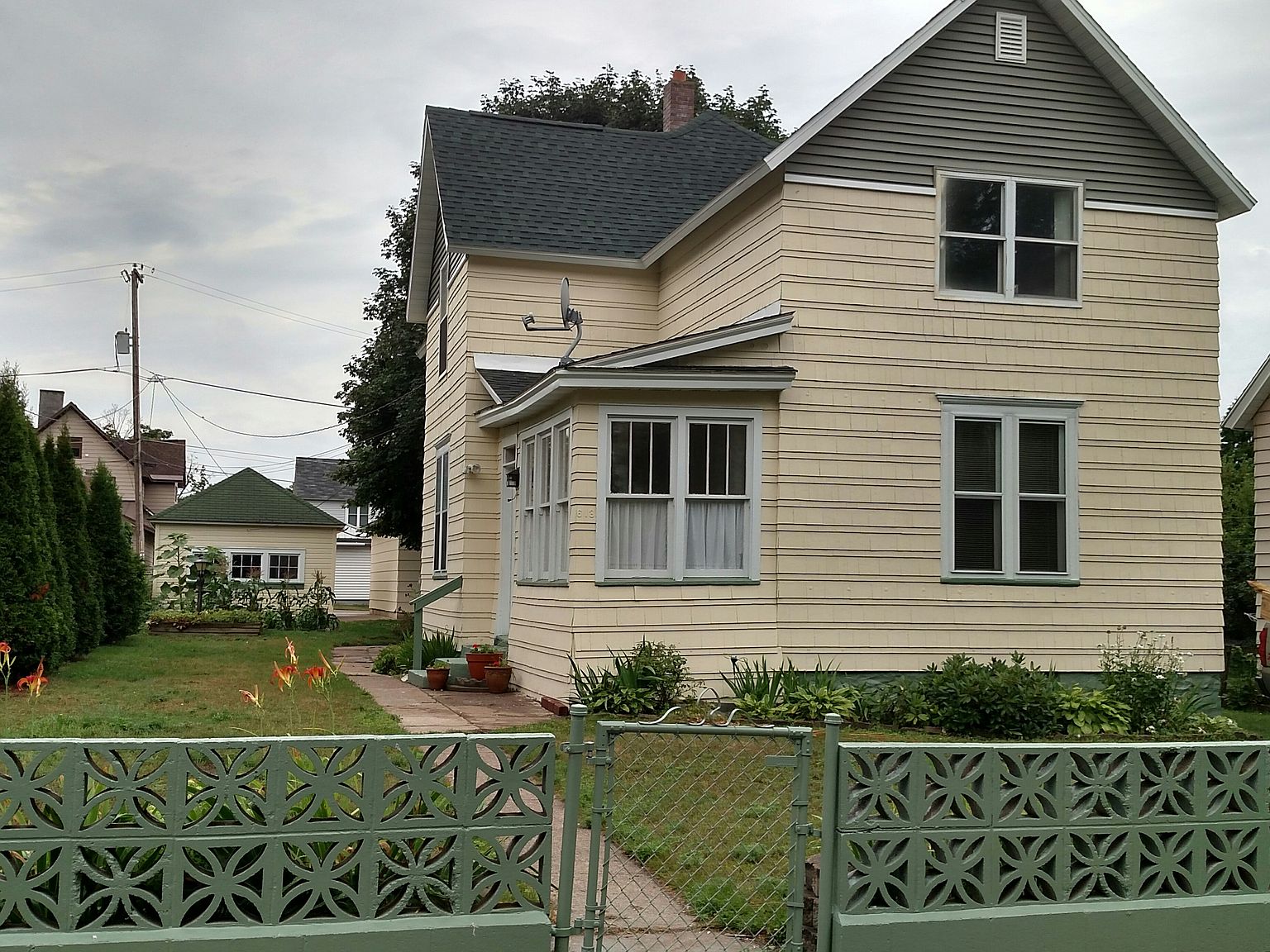 613 N 6th St, Ishpeming, MI 49849 Zillow