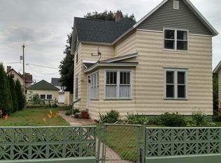 613 N 6th St, Ishpeming, MI 49849