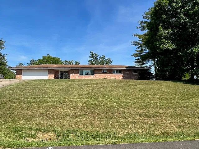81 Wonder Hills Dr — Photo 1